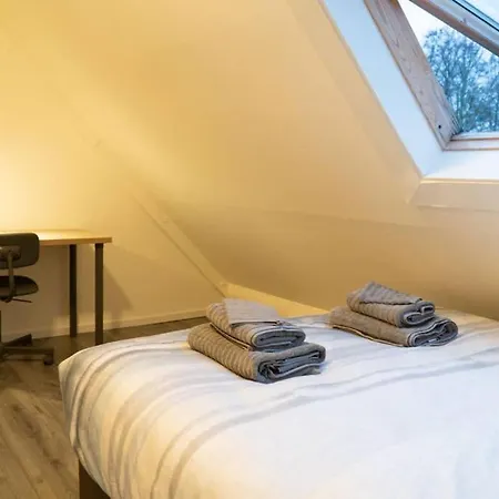 Holiday home 2 Luxury 4 Bedroom House Near Feyenoord And Ahoy Rotterdam