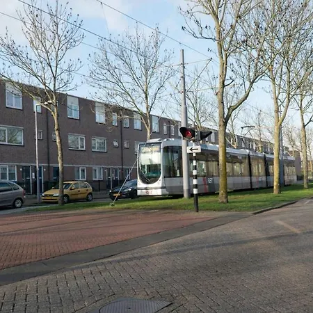 2 Luxury 4 Bedroom House Near Feyenoord And Ahoy